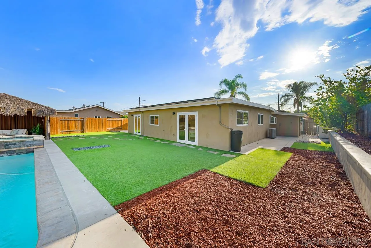 5575 Heidi St