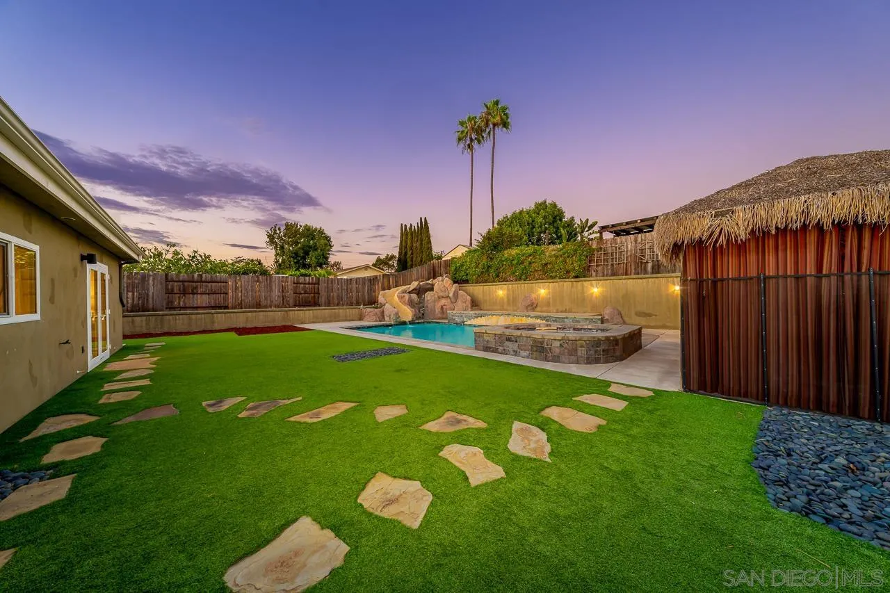 5575 Heidi St