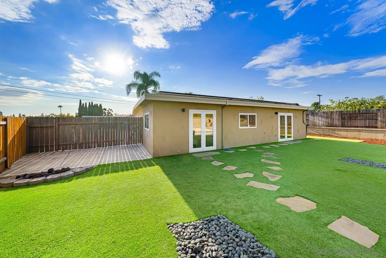 5575 Heidi St