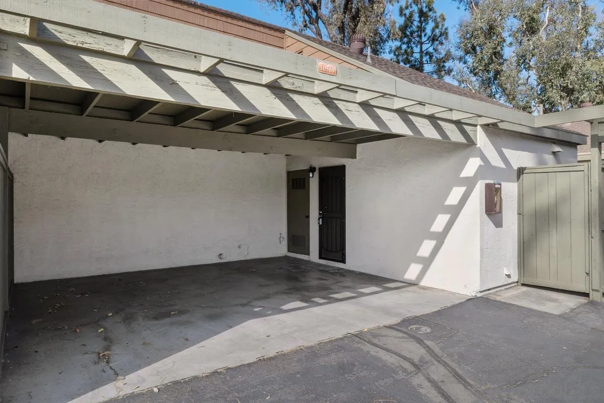 10569 Westonhill Drive