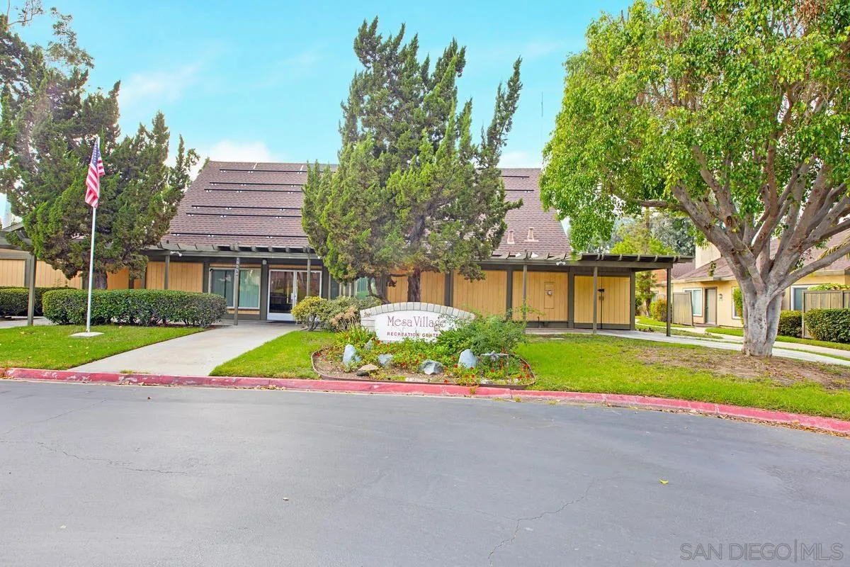10569 Westonhill Drive