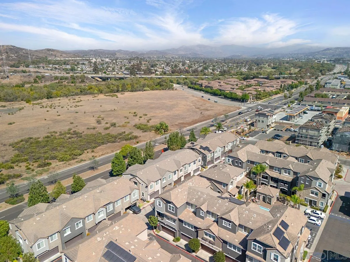 1800 Clare Lane