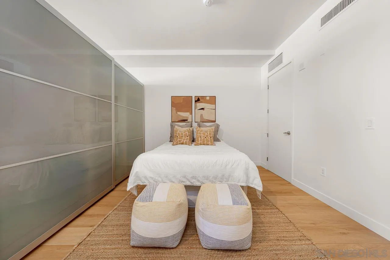 350 W Ash St Unit 903