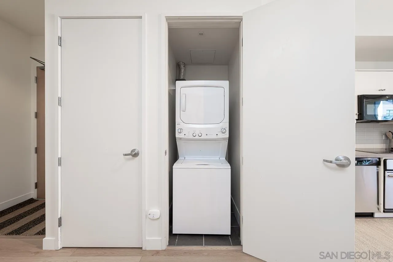 350 W Ash St Unit 903