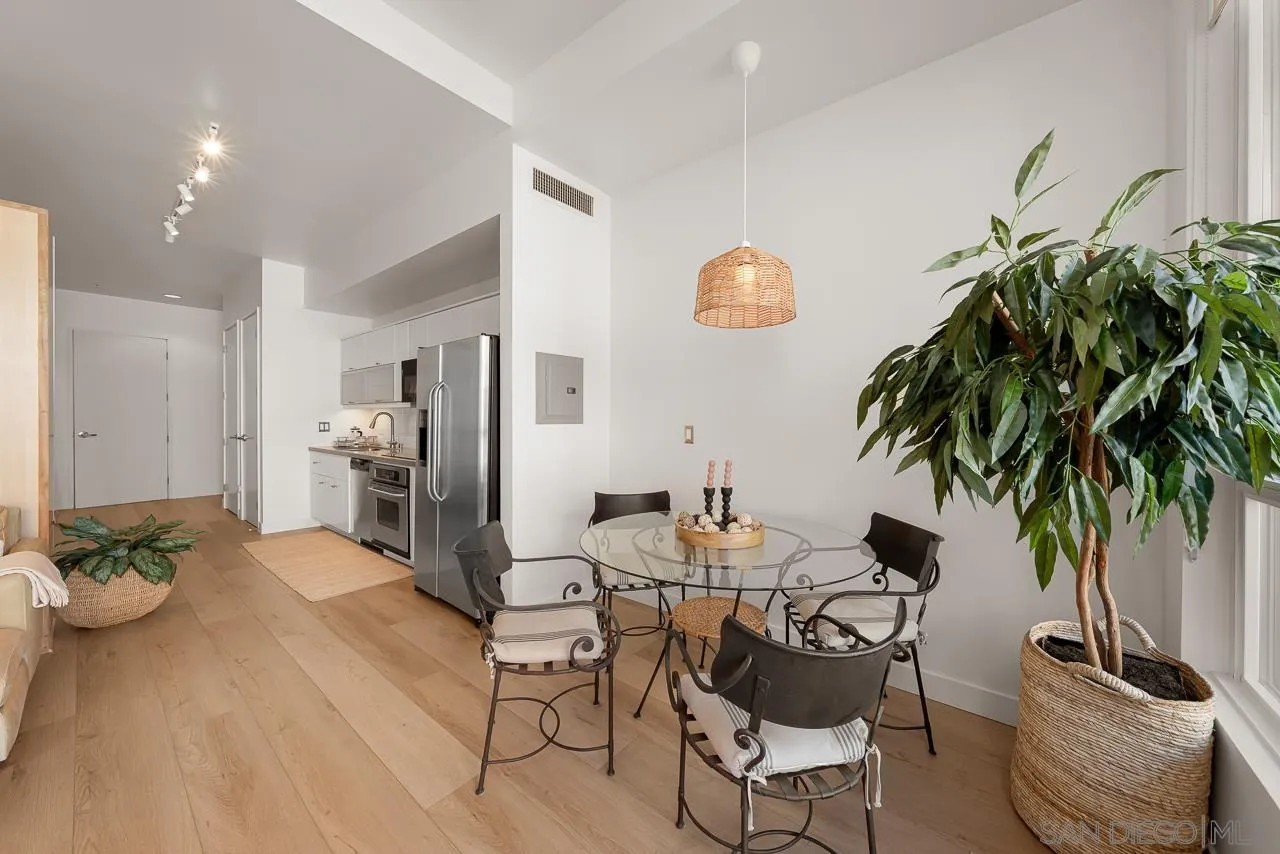 350 W Ash St Unit 903