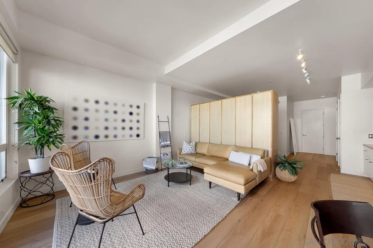 350 W Ash St Unit 903