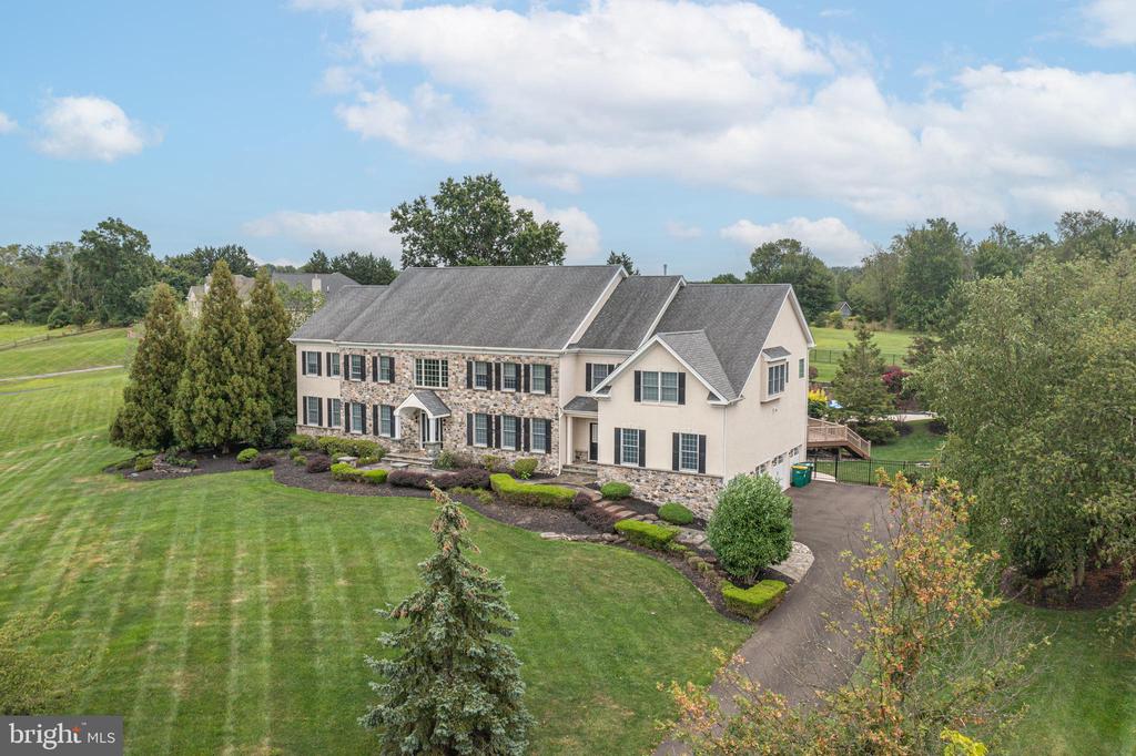 313 MATTHEWS LANE