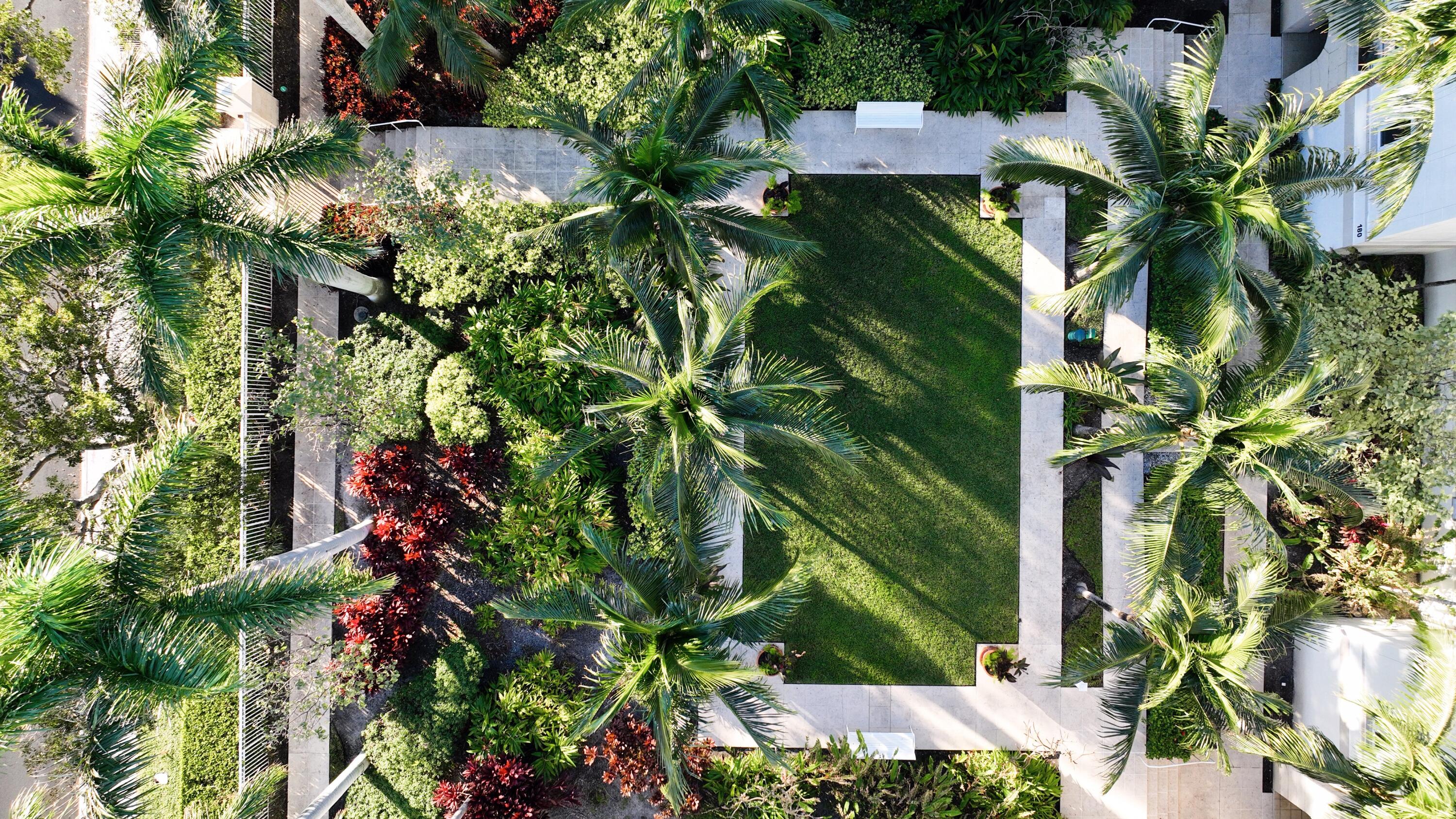 184 Lake Drive 4-202