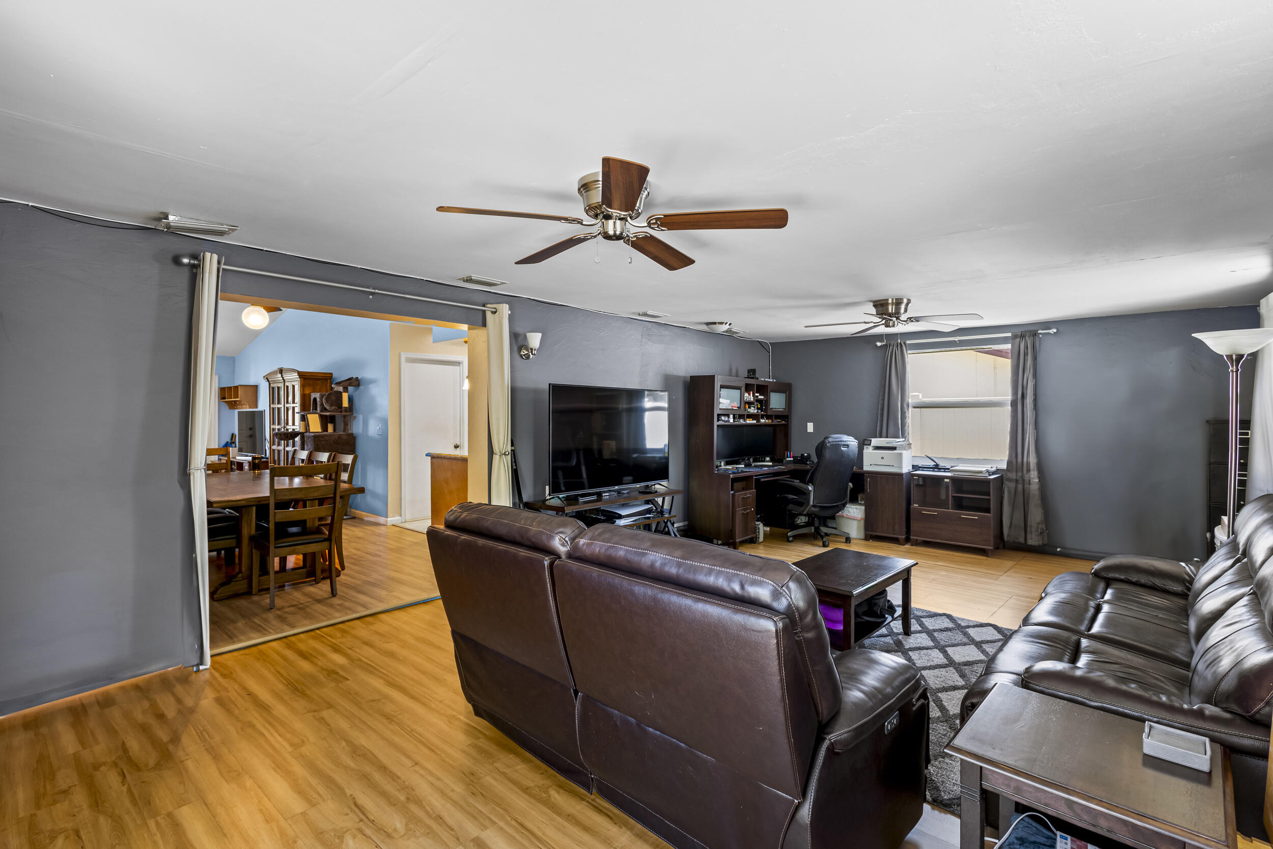 335 SW 34th Avenue