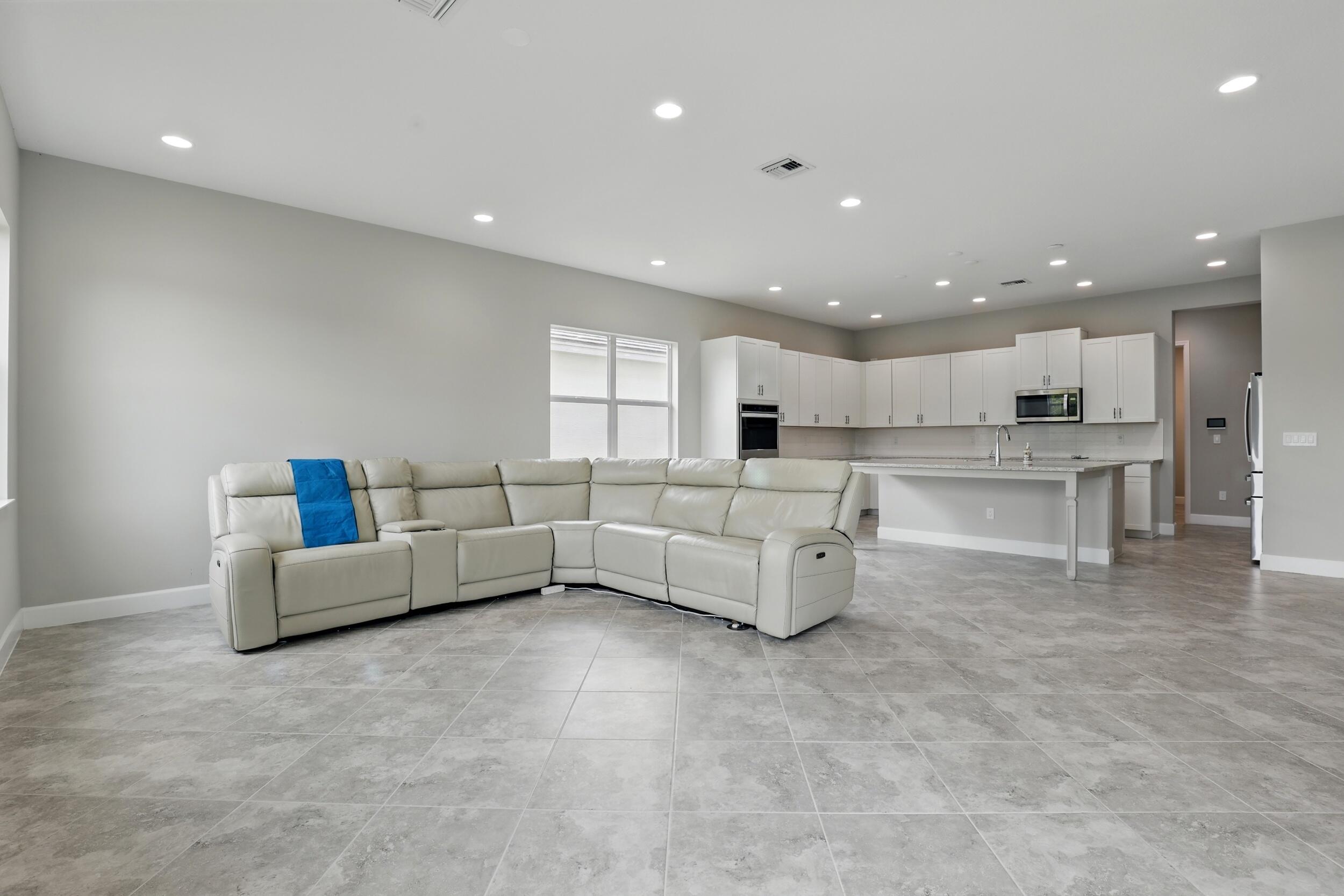 15816 Orchard Drive