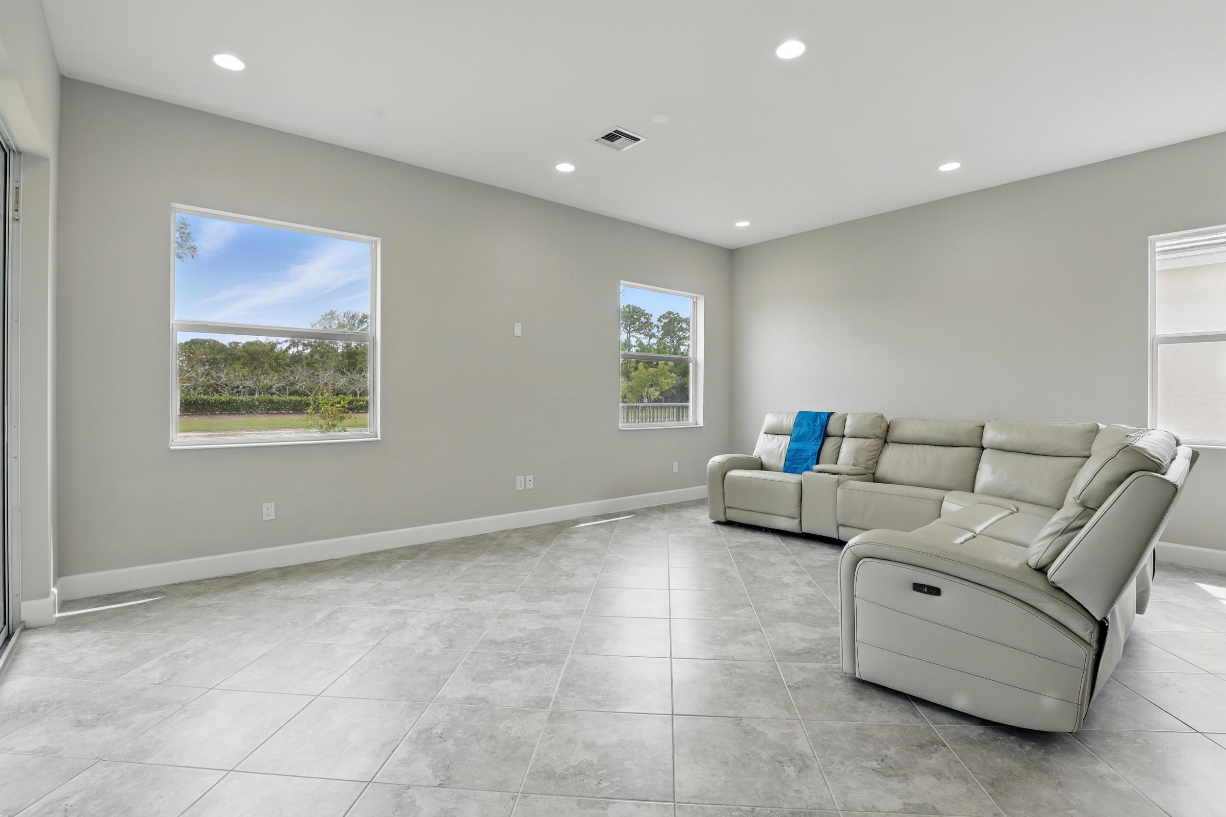 15816 Orchard Drive