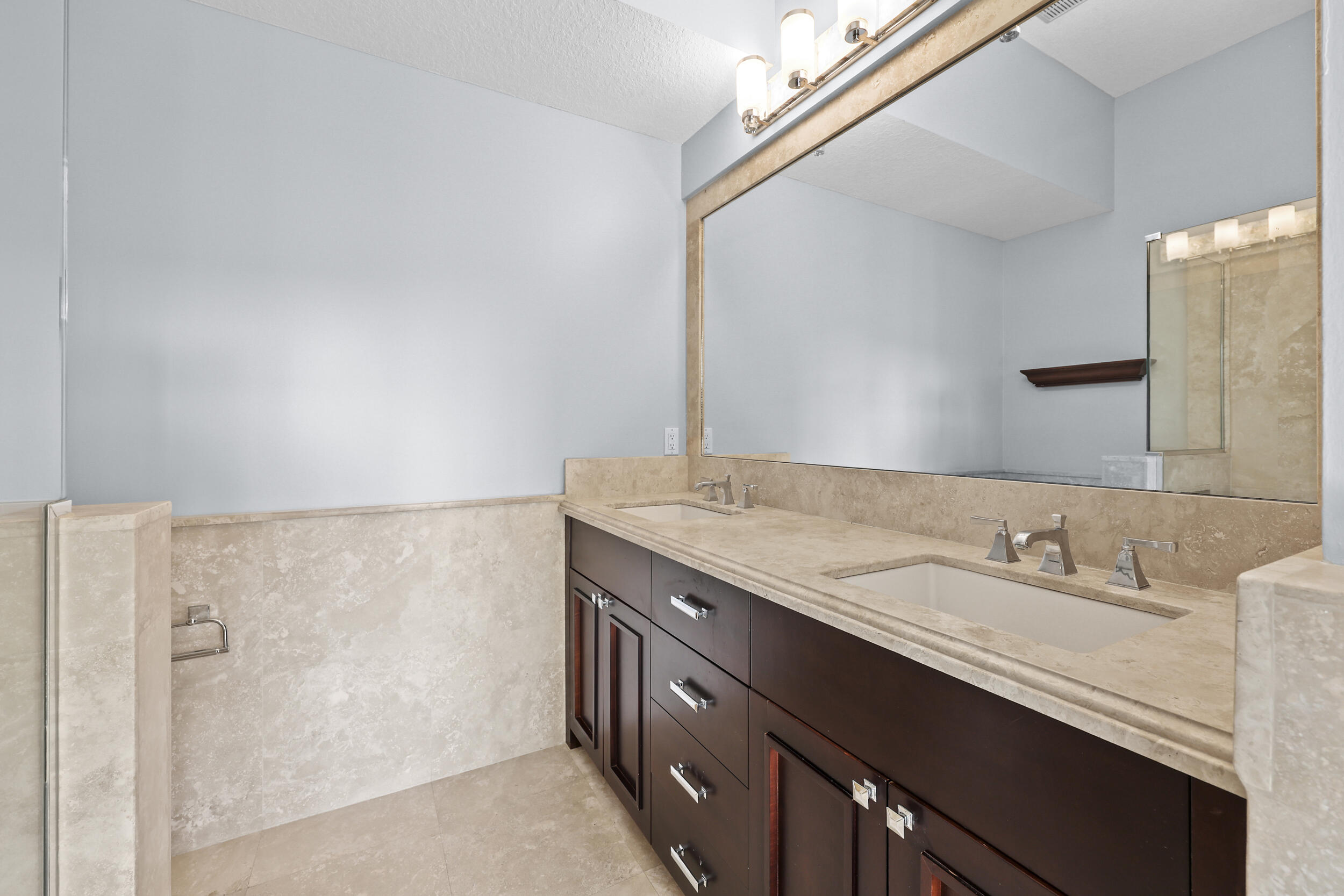 516 Commons Drive, Palm Beach Gardens