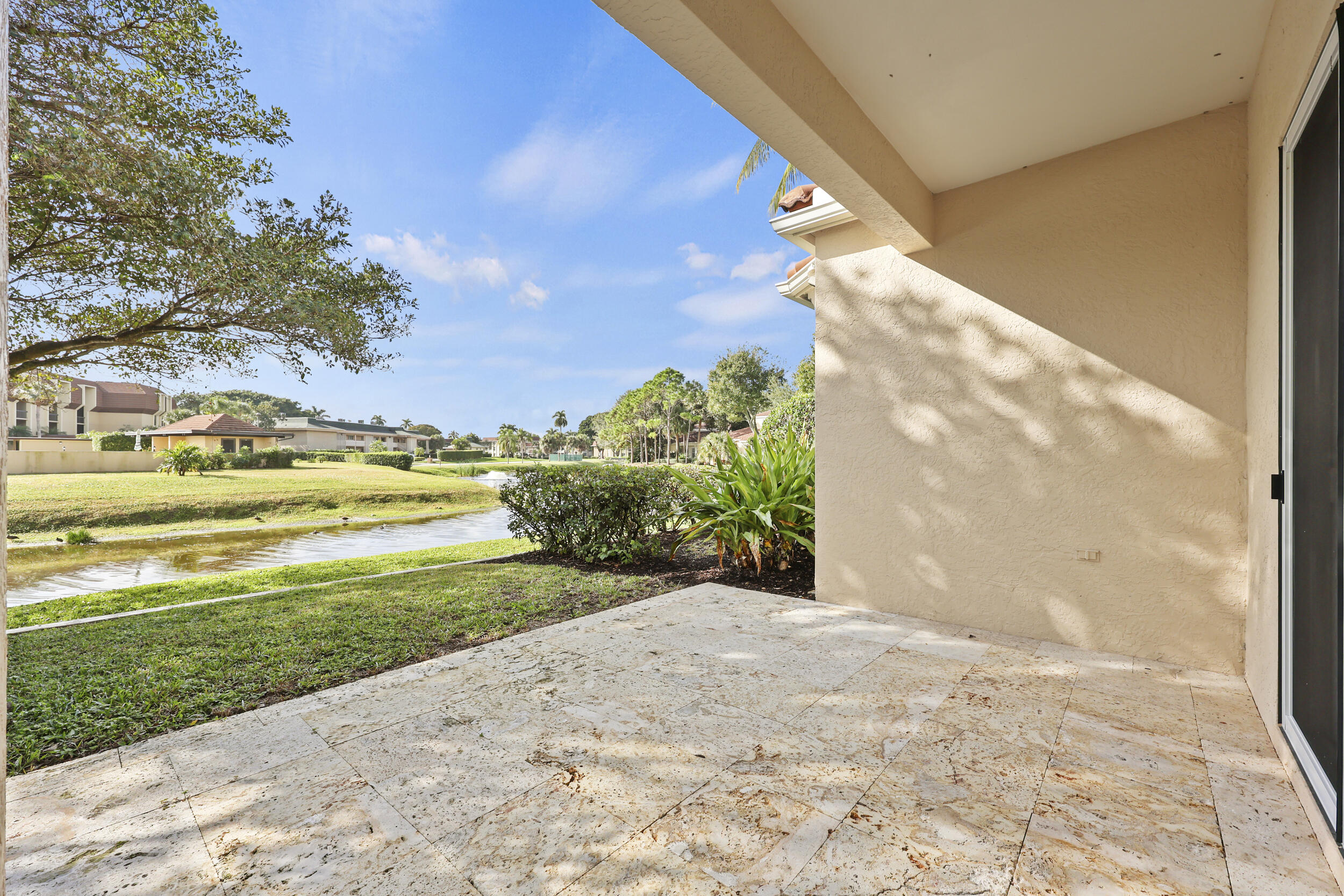 516 Commons Drive, Palm Beach Gardens