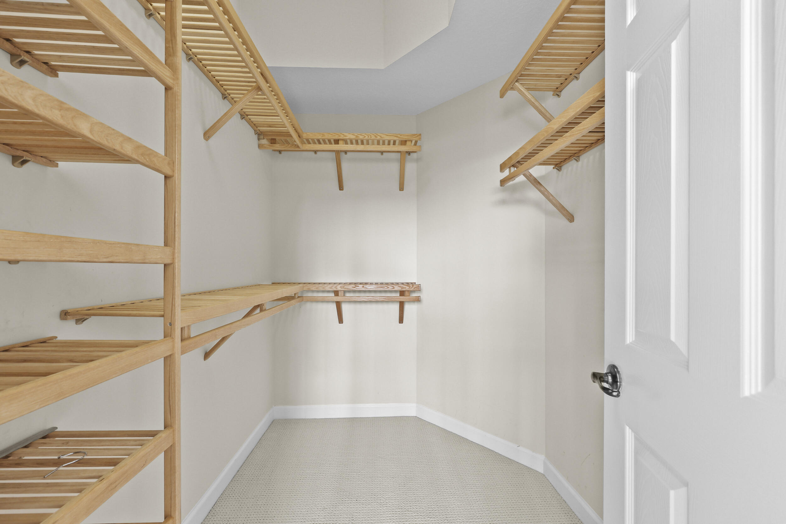 516 Commons Drive, Palm Beach Gardens