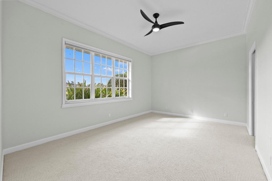 516 Commons Drive, Palm Beach Gardens