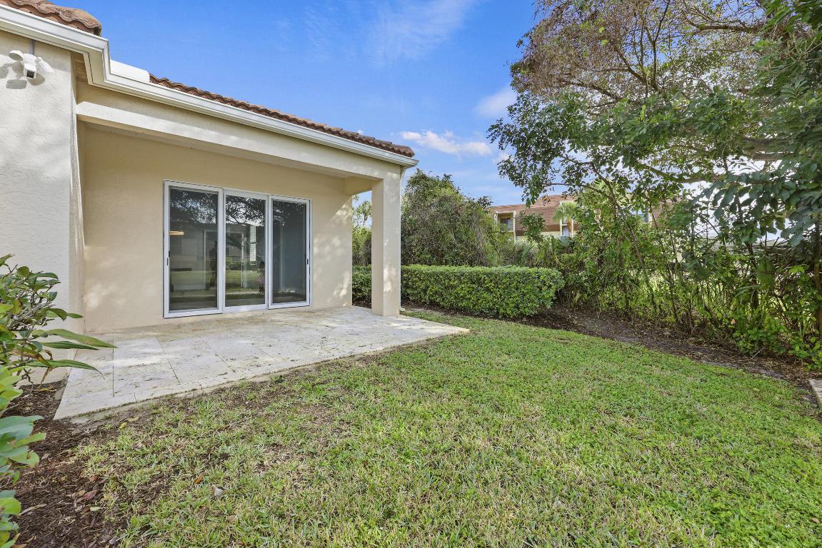 516 Commons Drive, Palm Beach Gardens