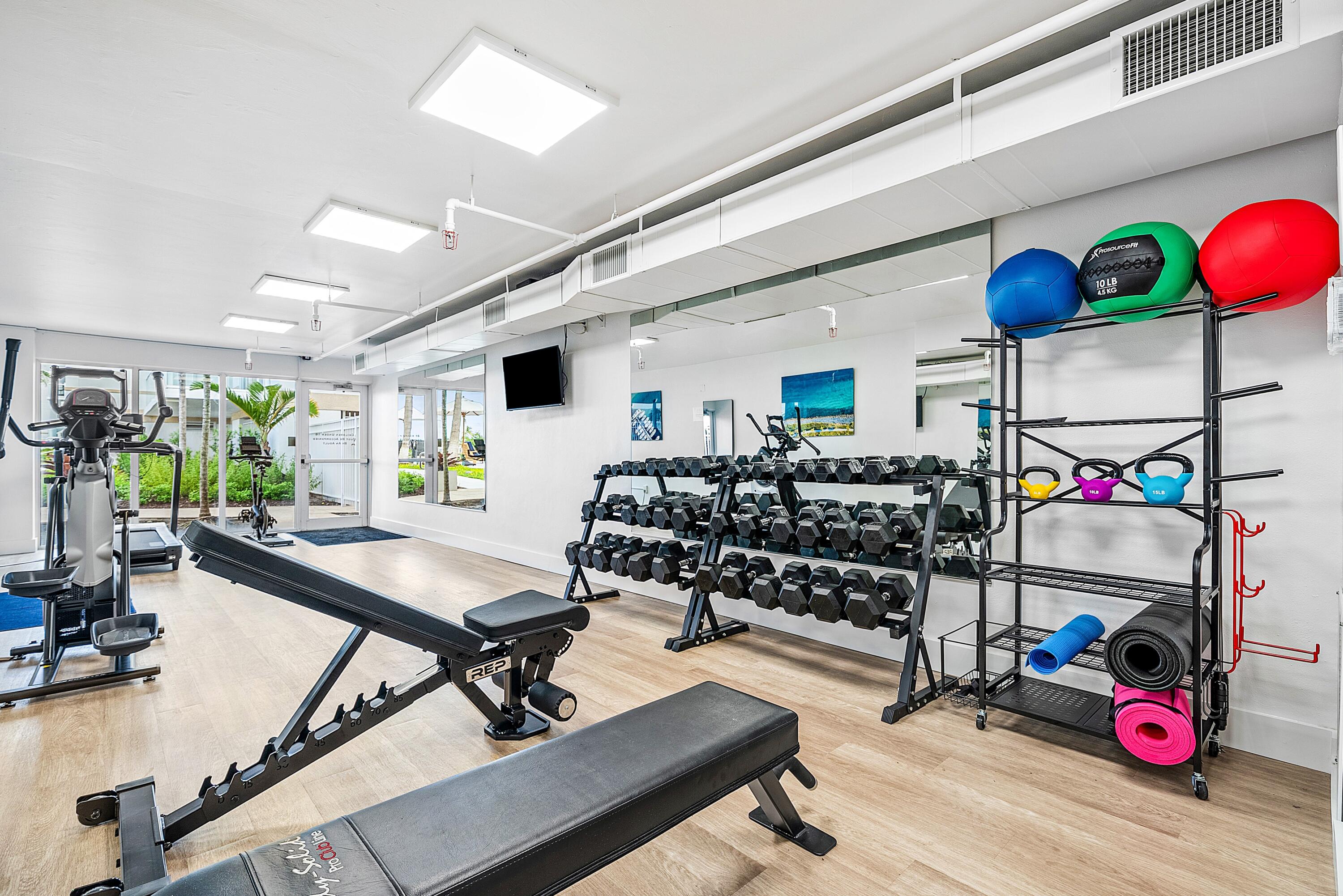 184 Lake Drive 3-301, Palm Beach Shores Unit: 3-301