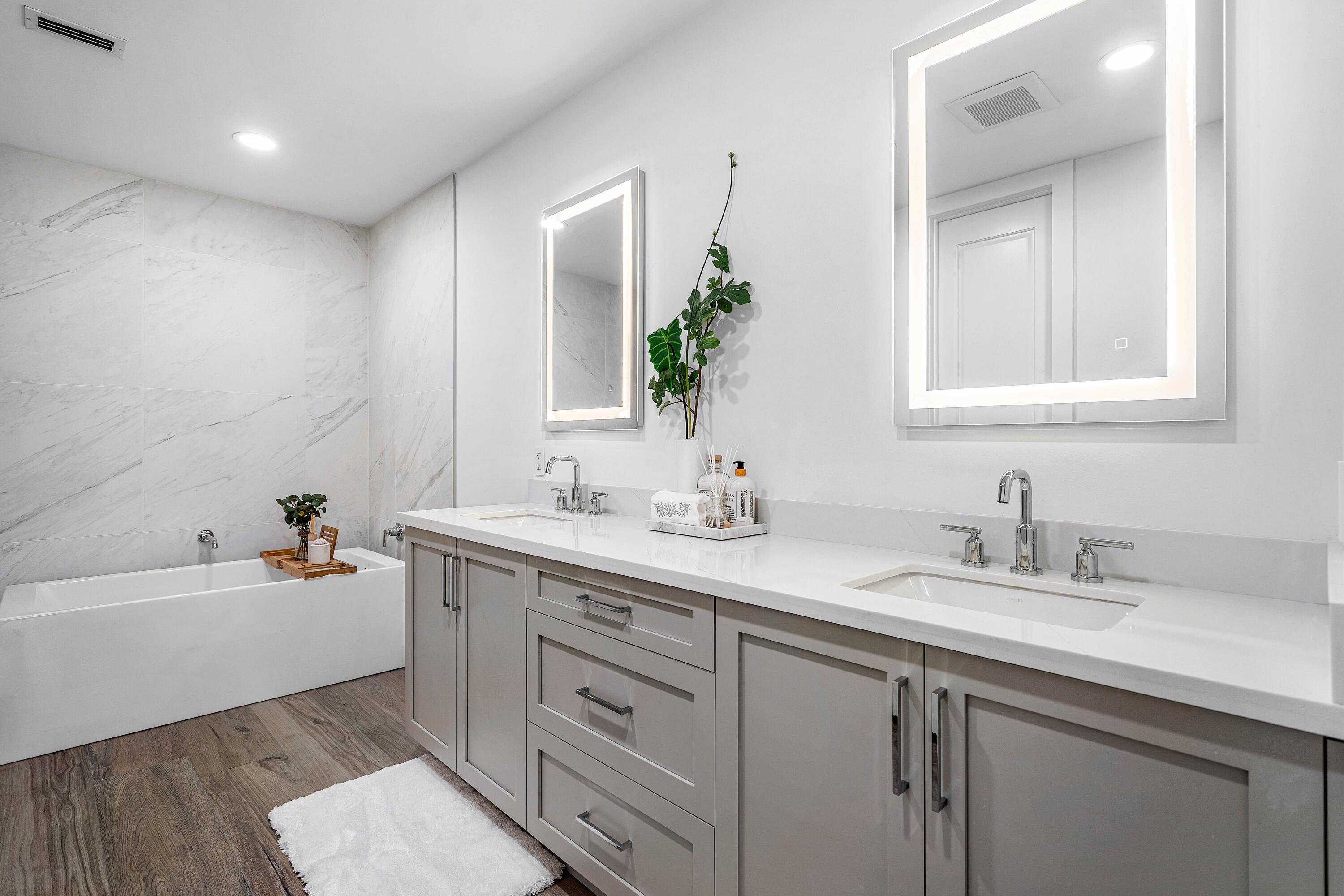 184 Lake Drive 2-104, Palm Beach Shores Unit: 2-104