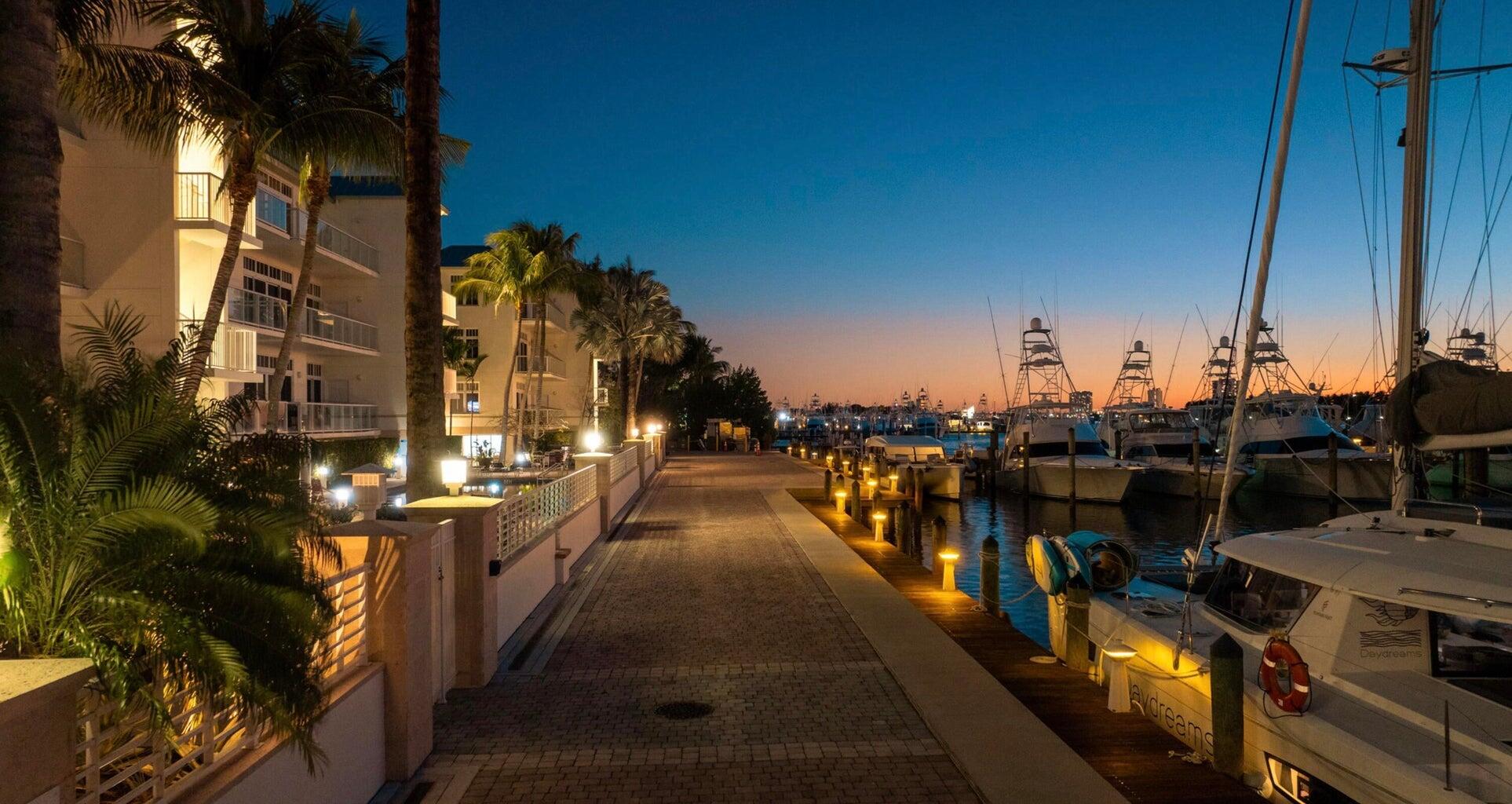 184 Lake Drive 2-103, Palm Beach Shores Unit: 2-103