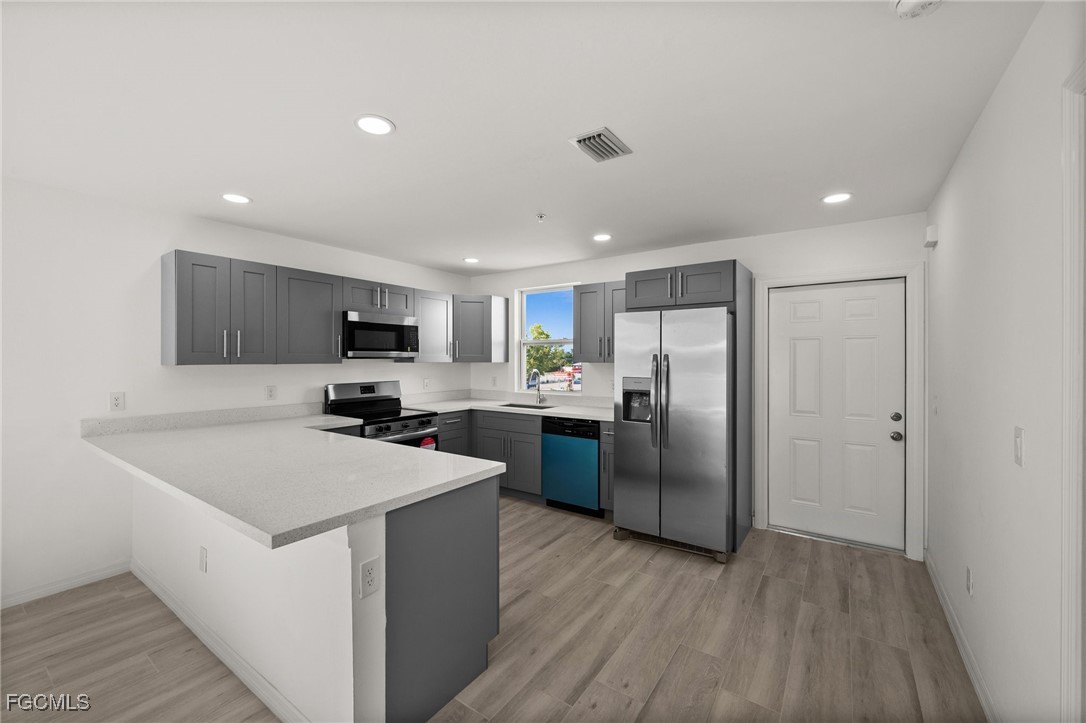 3815 Chiquita BLVD S 106