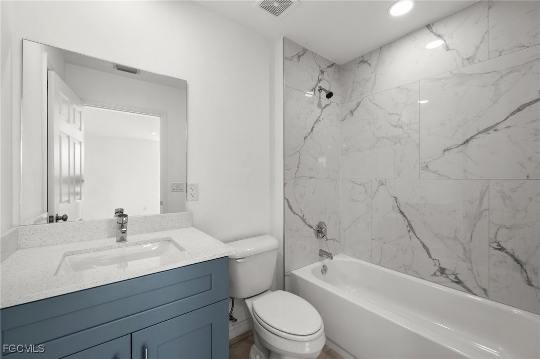 3815 Chiquita BLVD S 106