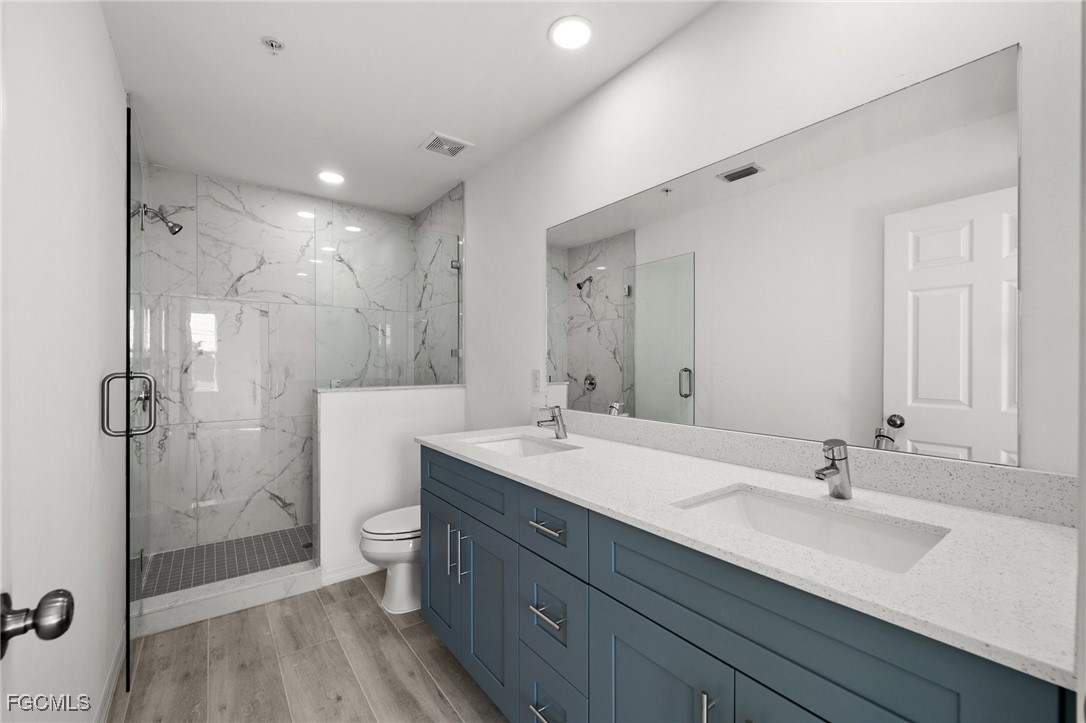 3815 Chiquita BLVD S 106