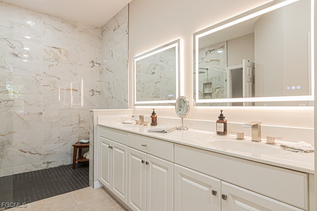 10553 Avila CIR