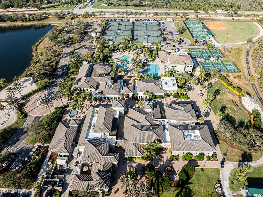 10553 Avila CIR