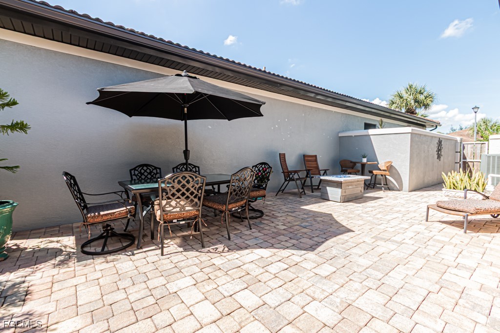 10553 Avila CIR