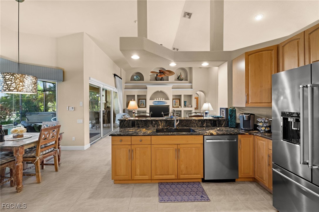 3009 Beach PKWY W