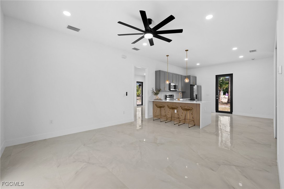 347 Rancho AVE