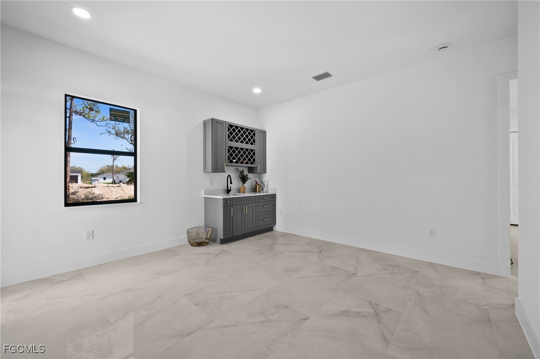 347 Rancho AVE