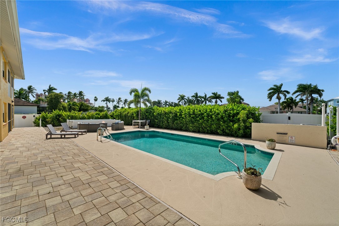 5420 Chiquita BLVD S B