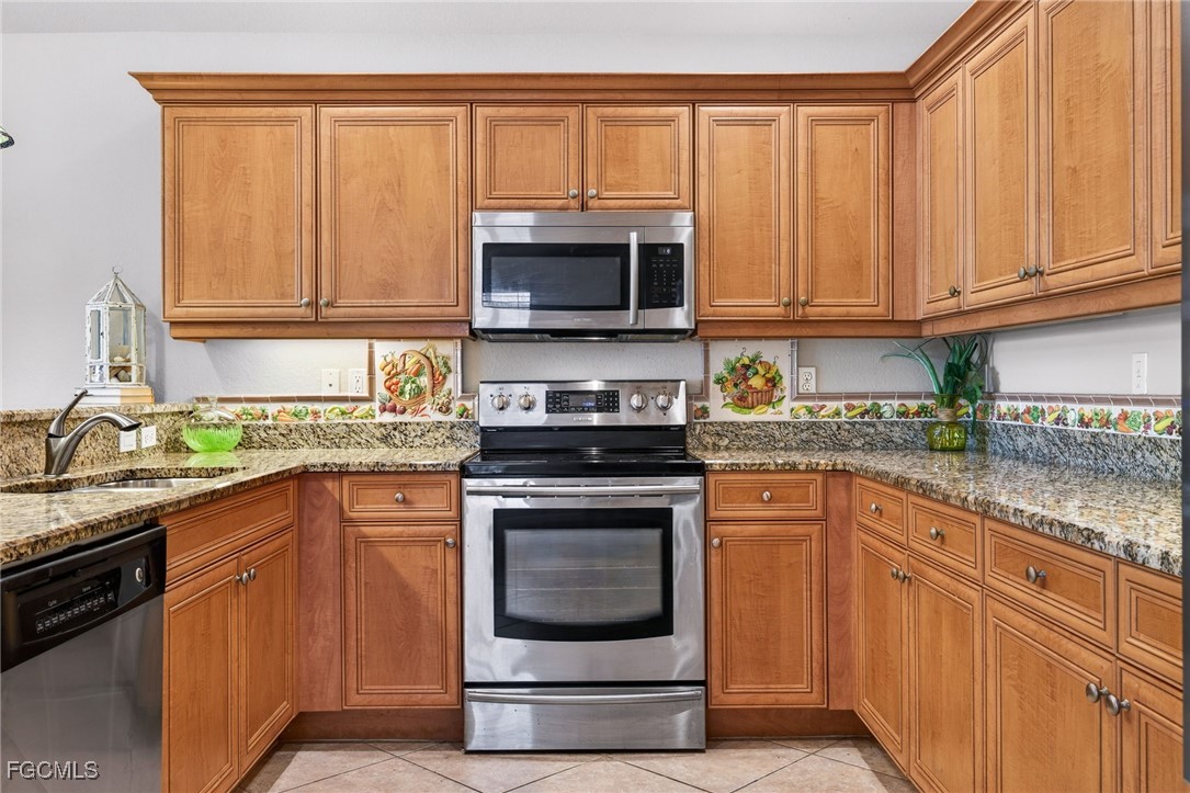 11081 Yellow Poplar DR