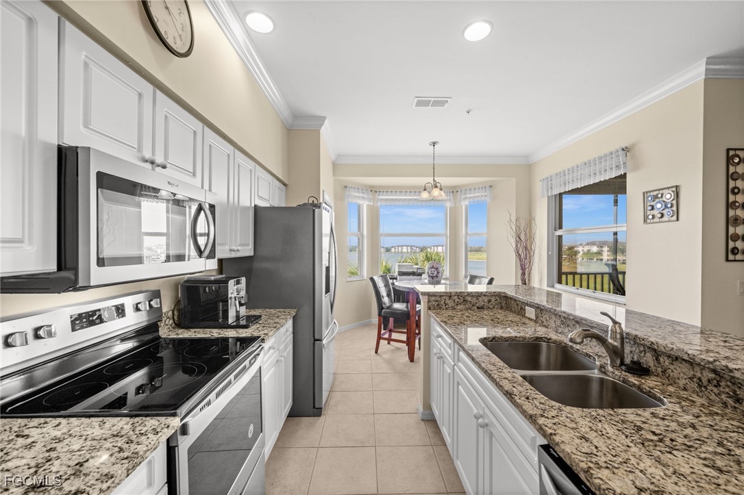 10370 Washingtonia Palm WAY 4345