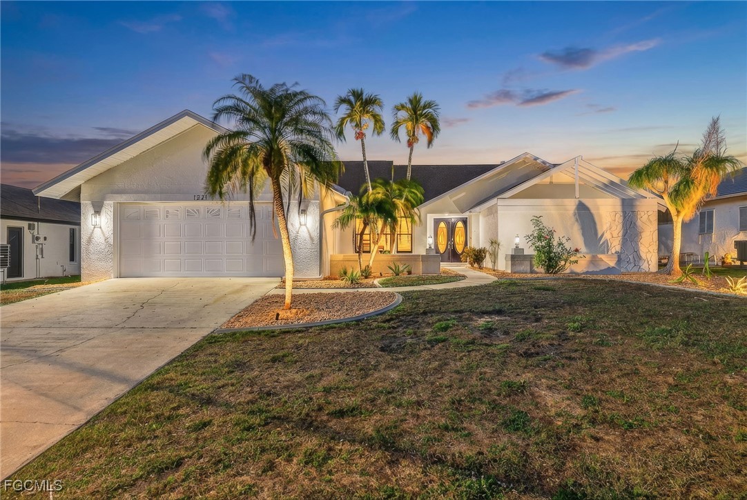 1221 SW 51st TER