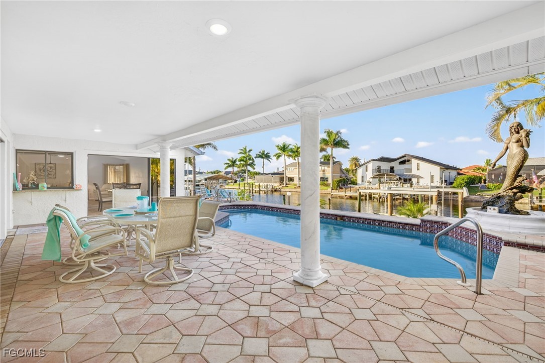 1221 SW 51st TER