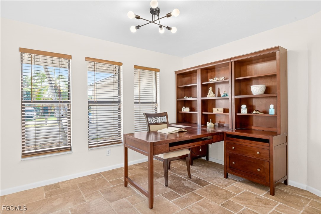 1221 SW 51st TER