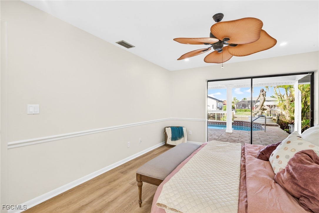 1221 SW 51st TER