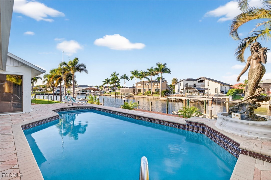 1221 SW 51st TER