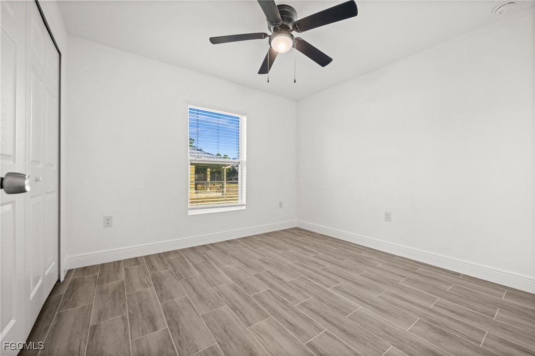 915-917 Graystone AVE