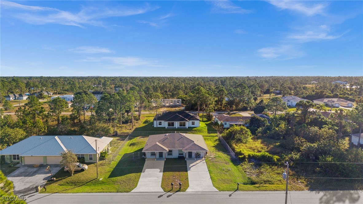 915-917 Graystone AVE