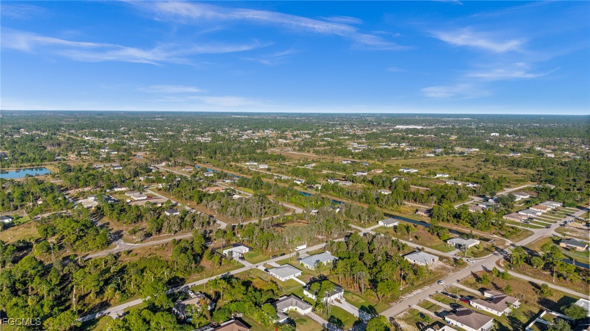 915-917 Graystone AVE