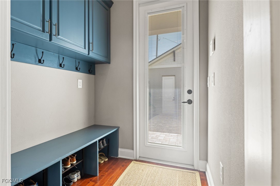 2152 Burlington AVE N