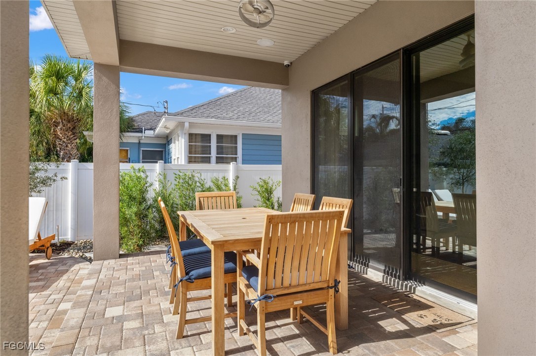 2152 Burlington AVE N