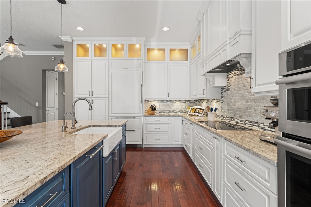 2152 Burlington AVE N