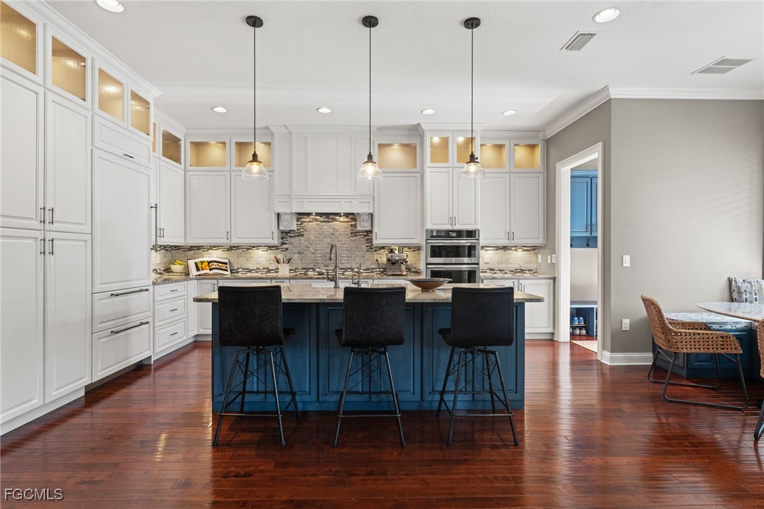 2152 Burlington AVE N