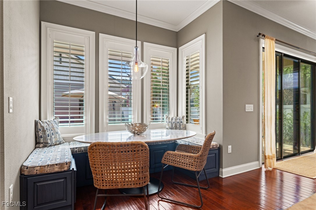 2152 Burlington AVE N