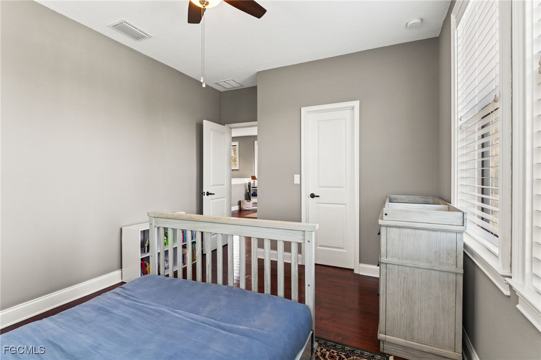 2152 Burlington AVE N