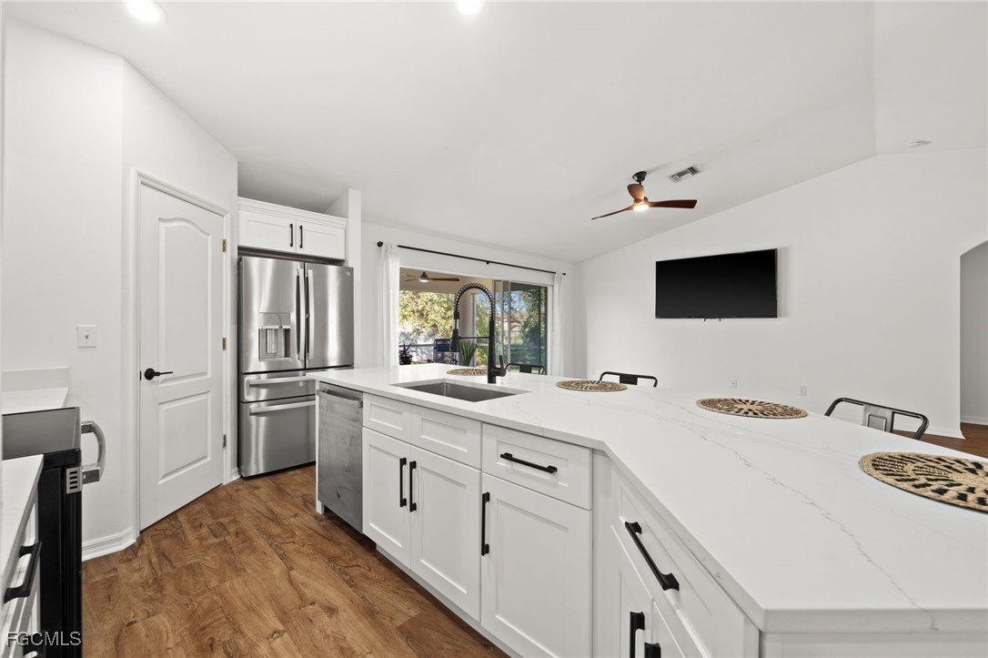 844 NE 6th PL